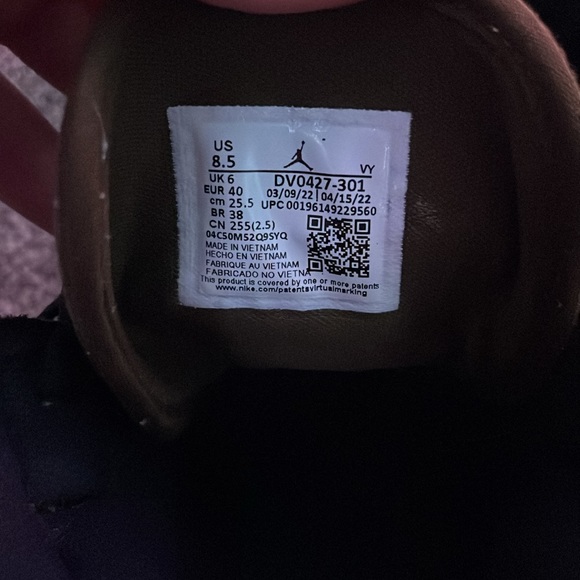 Nike Air Jordan 1 Mid SE Olive. New - Picture 4 of 5